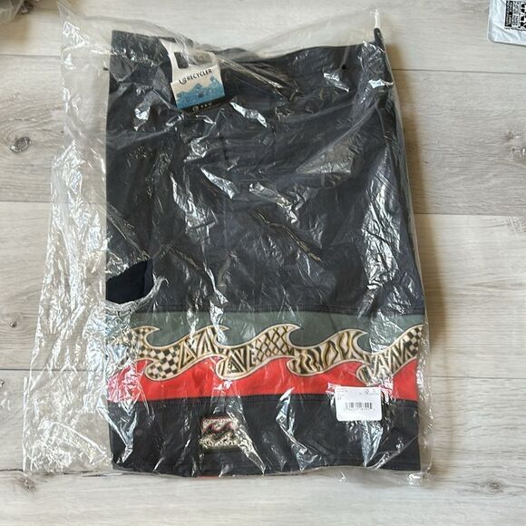 Billabong Burleigh Performance Pro 19” Grey Multiple Sizes NWT in packaging - Picture 6 of 8